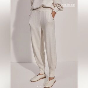 Women's Varley Relaxed Jogger Pants, ivory marl color, size Small, like new.